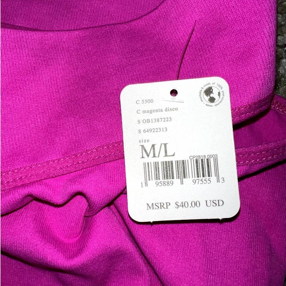 New FP Movement Witness the Fitness Magenta Bike Shorts Size M/L - Picture 5 of 6